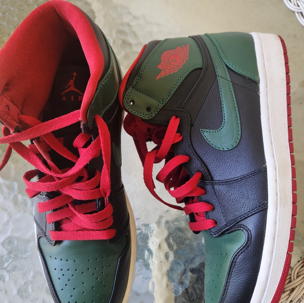 Retro Air jordan 1 green gucci